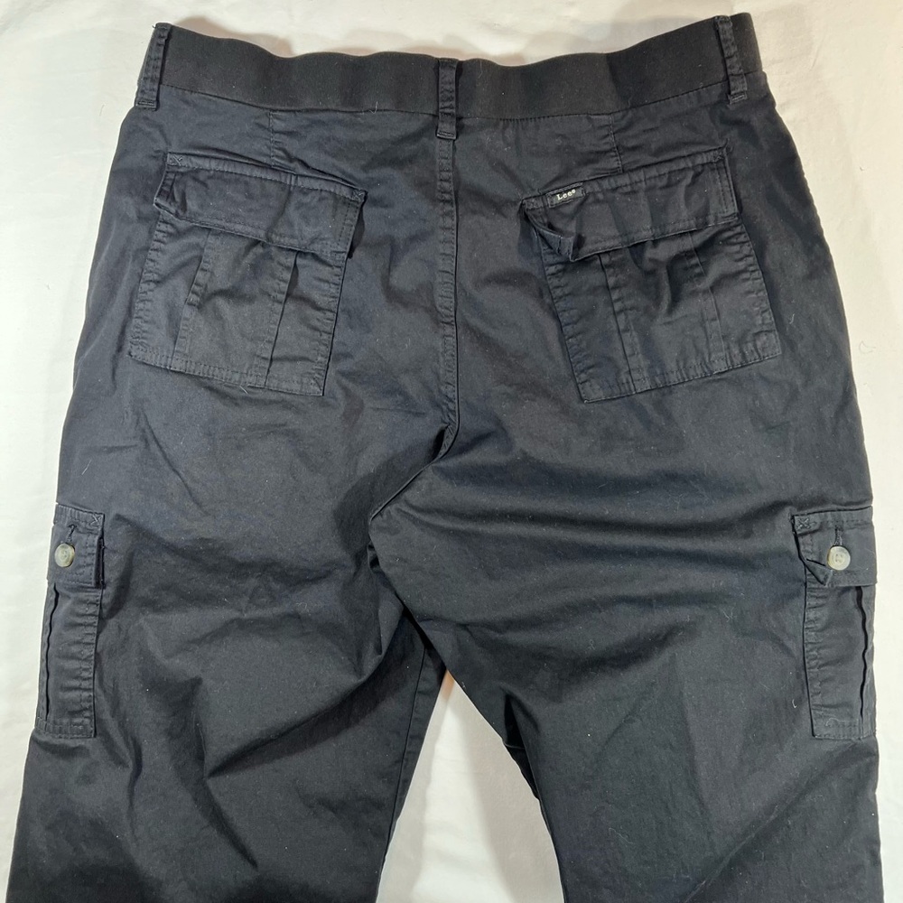 Women’s Lee Black Cropped Cargo Pants - Picture 10 of 10